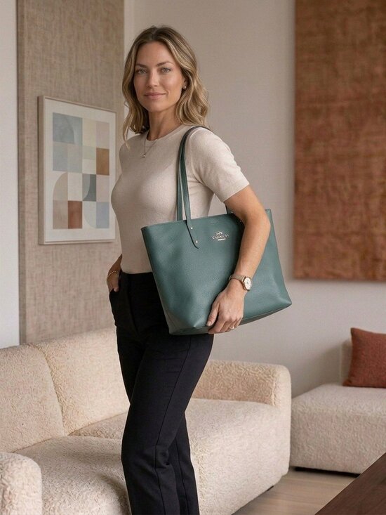 Coach Handbags - COACH Tote Green Pebbled Leather Handbag Shoulder Bag large